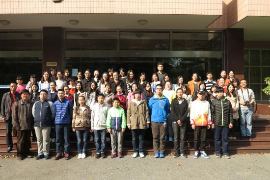 第29期爱心助学合影